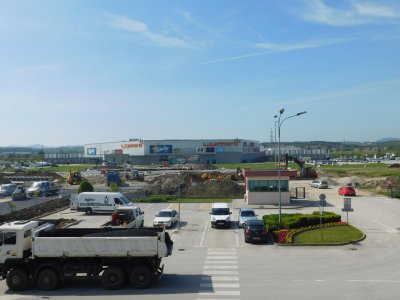 Lopovi operiraju na parkirali&scaron;tima i u trgovačkim centrima