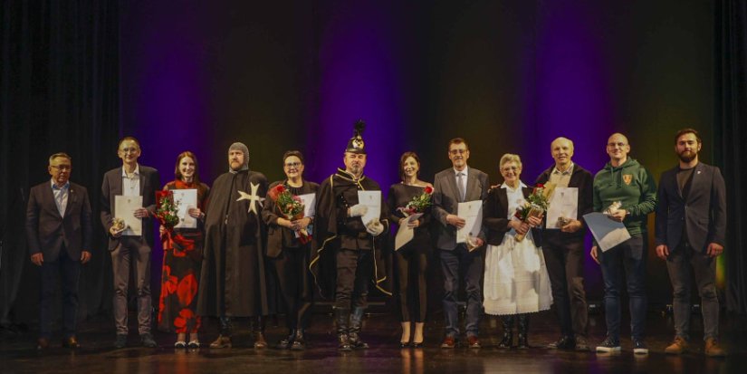 Nagrade S. Jagić, M. Đurasek, D. Fodoru, KUD-u Salinovec, PK Ivančica, Ivanečkim vitezovima i&nbsp;Maski