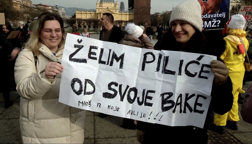 Prosvjed protiv farme i klaonice pilića