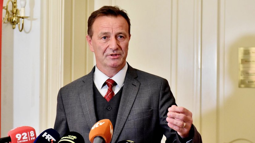 Potvrđena optužnica protiv gradonačelnika Nevena Bosilja, najavljena izvanredna konferencija za medije