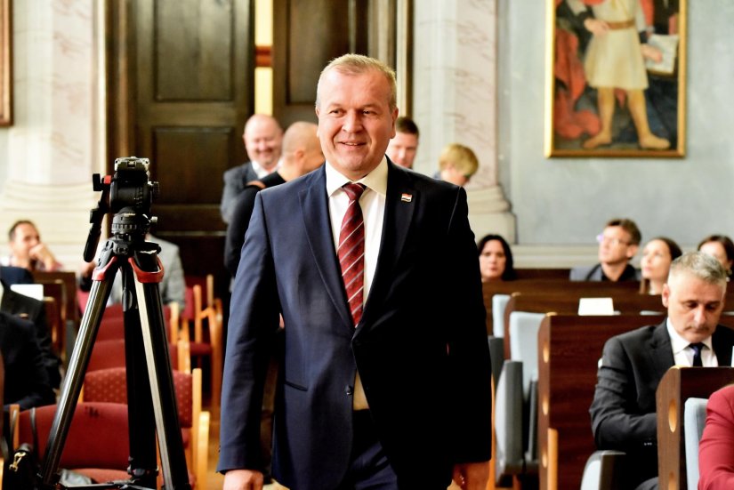 Stričak: "Čudi me ta sprega između SDP-a i DORH-a, je li to zato &scaron;to su dobili gradske stanove?&rdquo;