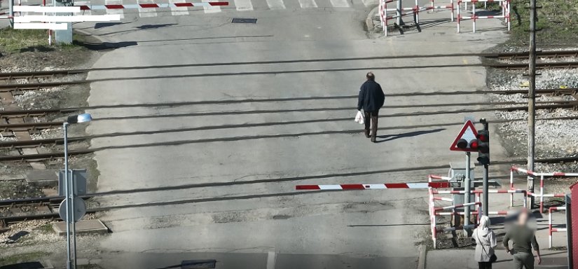 Dronovi snimali pje&scaron;ake i vozače - ne koristimo žmigavce i prolazimo kroz crveno