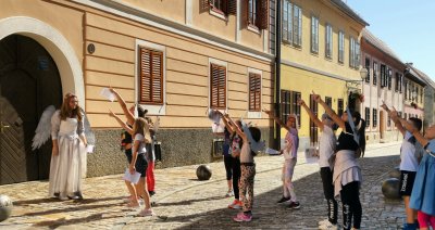 Potraga za anđelima i likovna radionica u Muzeju anđela