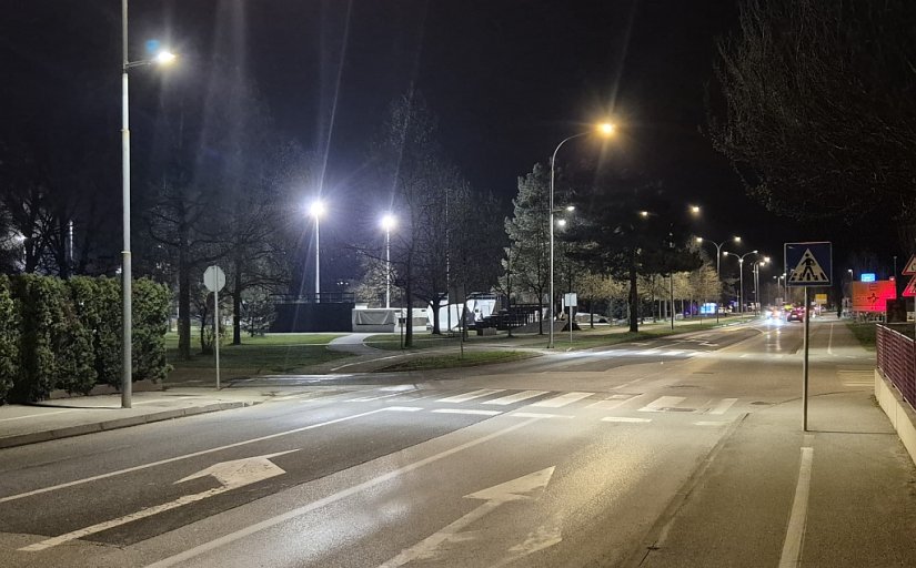 Na molbu učenika Gospodarske &scaron;kole Grad Varaždin postavio svjetiljke na pje&scaron;ački prijelaz