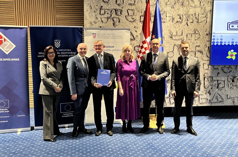 Profesor Ivan Vujec osigurao gotovo 300 tisuća eura za prijevoz osoba s invaliditetom