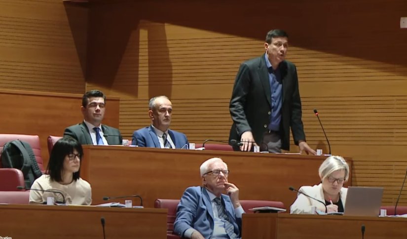 Bačić: Za obiteljske kuće kredit na 35 godina uz 2% kamate, povrat PDV-a i oslobođenje doprinosa