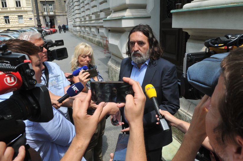 Već pet godina odlučuje se o optužnici za kaznena djela zbog kojih se Čehoku već bilo (pre)sudilo