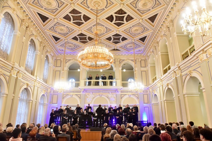FOTO Koncertni utorak započeo izvedbom Hrvatske mise Borisa Papandopula