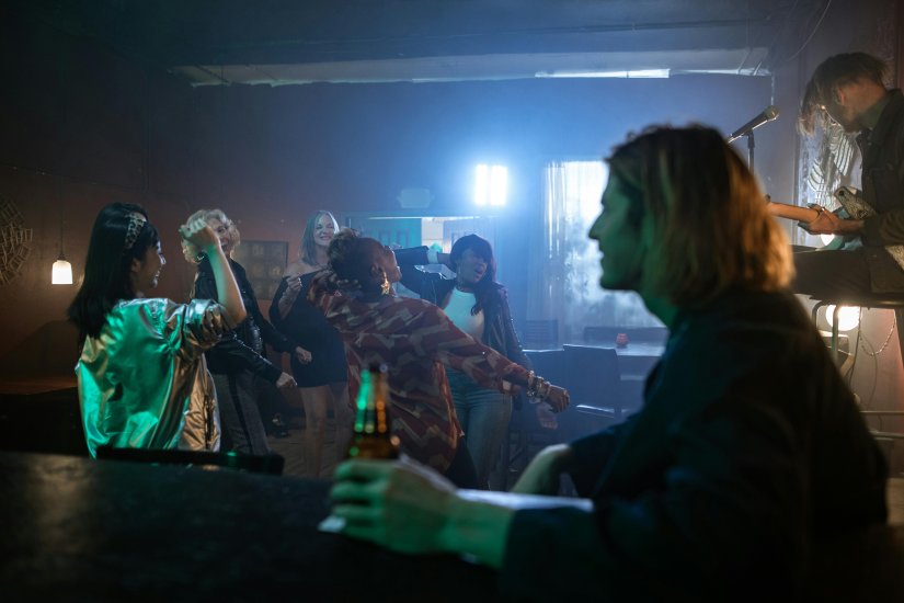 LUDE ČETERDESETE? Jedna žena za volanom bez dozvole, druga na biciklu