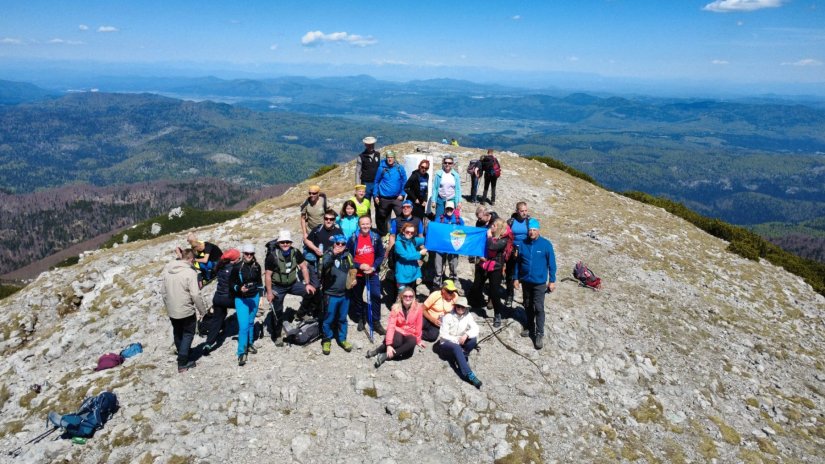 Članovi PK Ivanec na Velikom Snežniku iscrpljeni, ali &bdquo;punih baterija&ldquo;