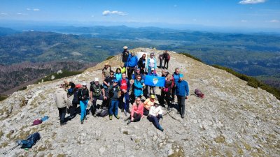 Članovi PK Ivanec na Velikom Snežniku iscrpljeni, ali &bdquo;punih baterija&ldquo;