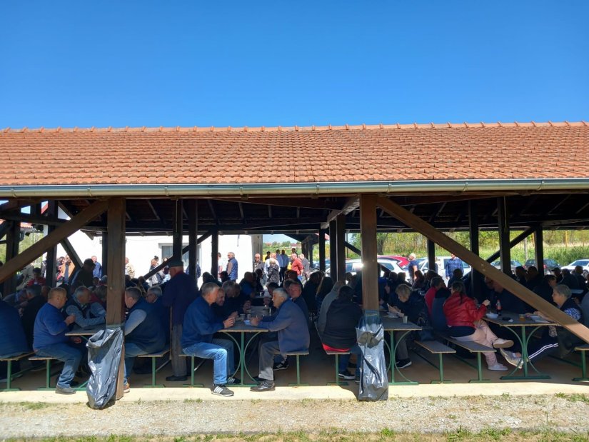 FOTO Mno&scaron;tvo građana na proslavi 1. svibnja u organizaciji SDP-a Ivanec