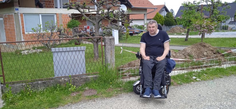 LEPOGLAVA U invalidskim kolicima prikupljao potpise za peticiju jer mu je urbanistički odjel obustavio izgradnju ograde
