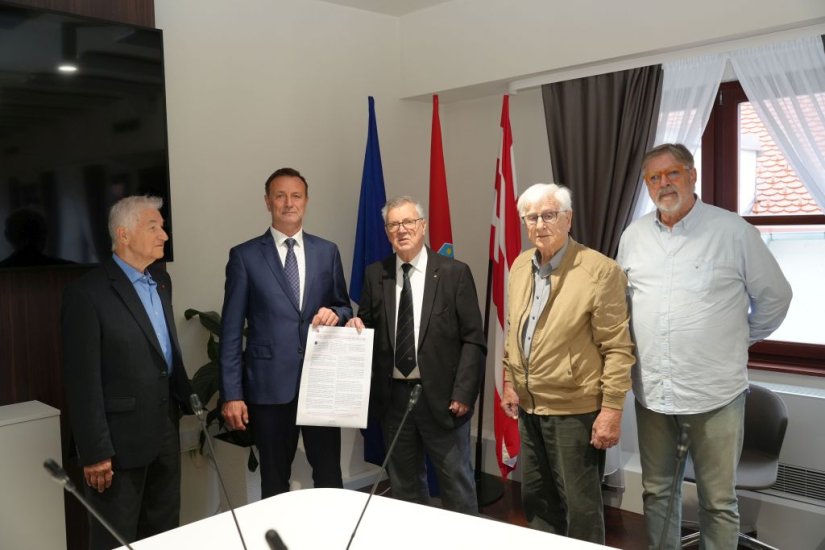 Gradonačelnik Bosilj primio članove Akademije arhitektonske umjetnosti i znanosti Hrvatske