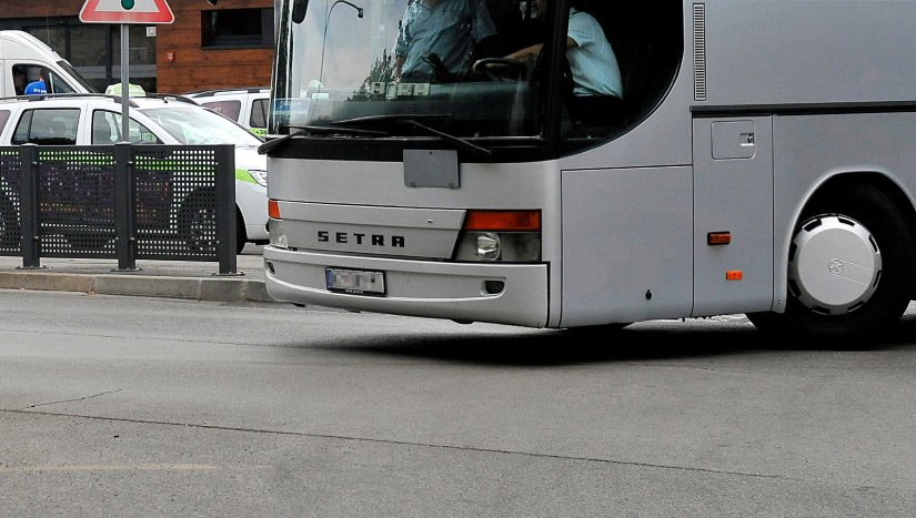 Policija nadzirala autobuse za organizirani prijevoz djece na izlet