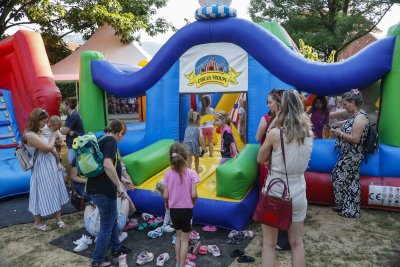 Gradski park Ivanec pretvoren u veliki zabavni dječji park, pridružite se!