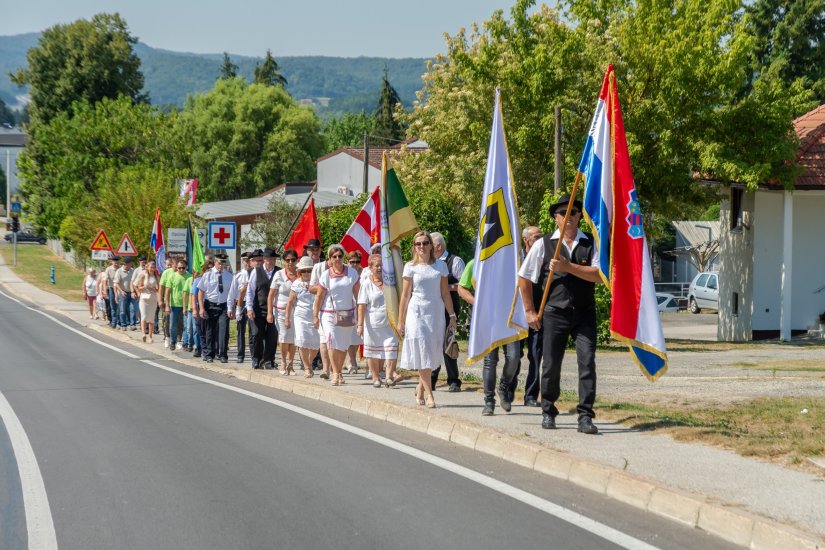 FOTO Svečanim mimohodom obilježen Dan pobjede, Dan općine Ljube&scaron;ćica i blagdan Majke Božje Snježne
