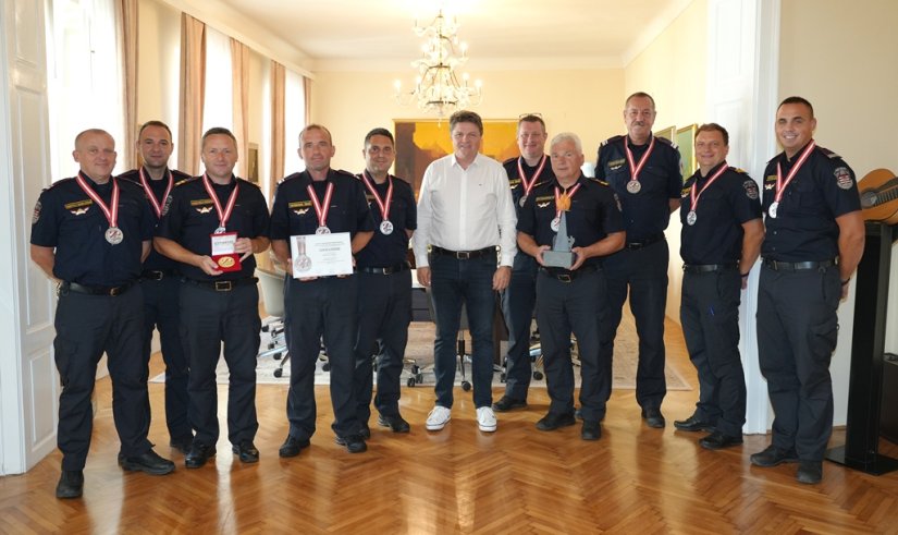 Prijem za vatrogasce: "Varaždinci u najtežim trenucima mogu računati na vrhunske profesionalce"