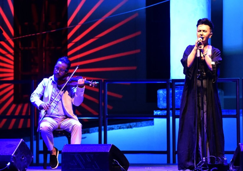 AMIRA MEDUNJANIN Ponovno osvojila Varaždin, i to sevdahom koji je na trenutke zvučao i poput &scaron;ansone