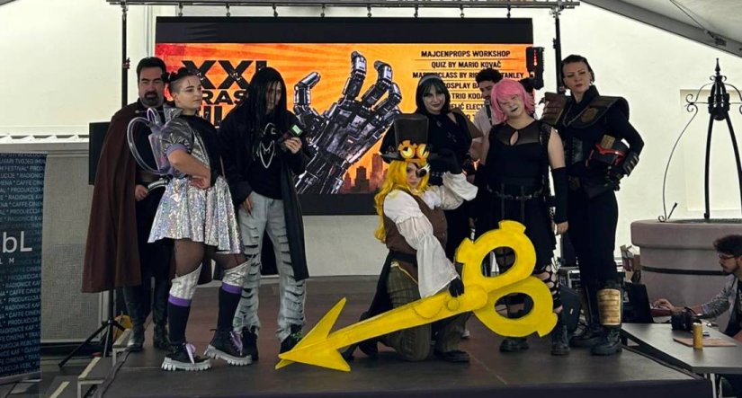 FOTO Od &scaron;kolskog ateljea do pobjedničkog cosplaya &ndash; učenice Srednje strukovne &scaron;kole na Trashu