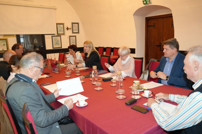 Umirovljenike s mirovinom do 700 eura Grad Varaždin će razveseliti krajem godine