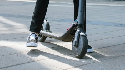 Policija 15-godi&scaron;njaku u Ivancu oduzela električni romobil