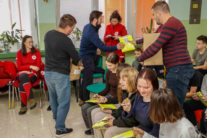 Predavanja o sigurnom kori&scaron;tenju e-romobila održana i za učenike osnovnih &scaron;kola u Radovanu i Salinovcu
