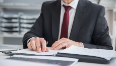 Dug od 150.000 eura, sporna zadužnica i stečaj: dvojica mu&scaron;karaca pod istragom