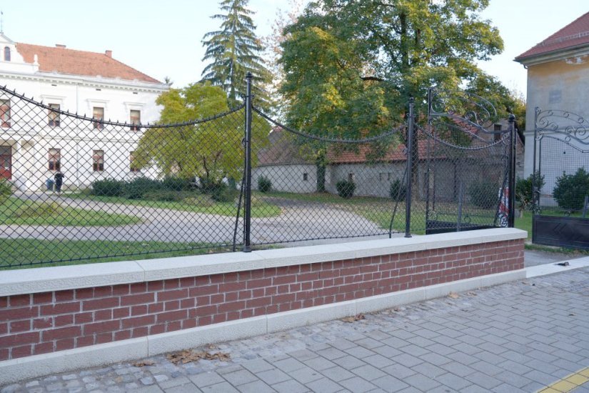 Zavr&scaron;ena obnova ulične ograde Vile Or&scaron;ić, uloženo 127 tisuća eura