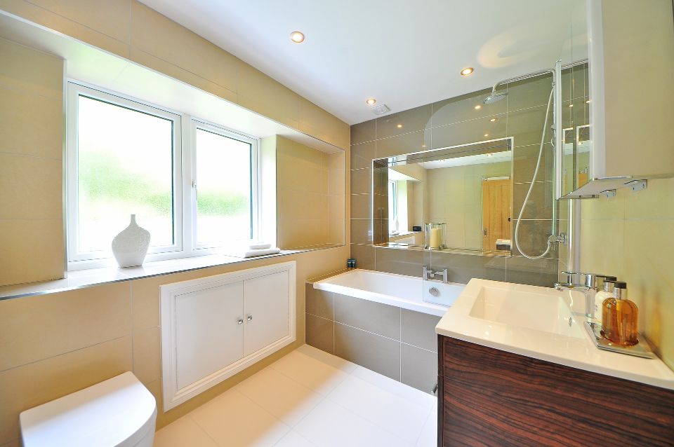 bathroom-gf7401cbb9_1920.jpg