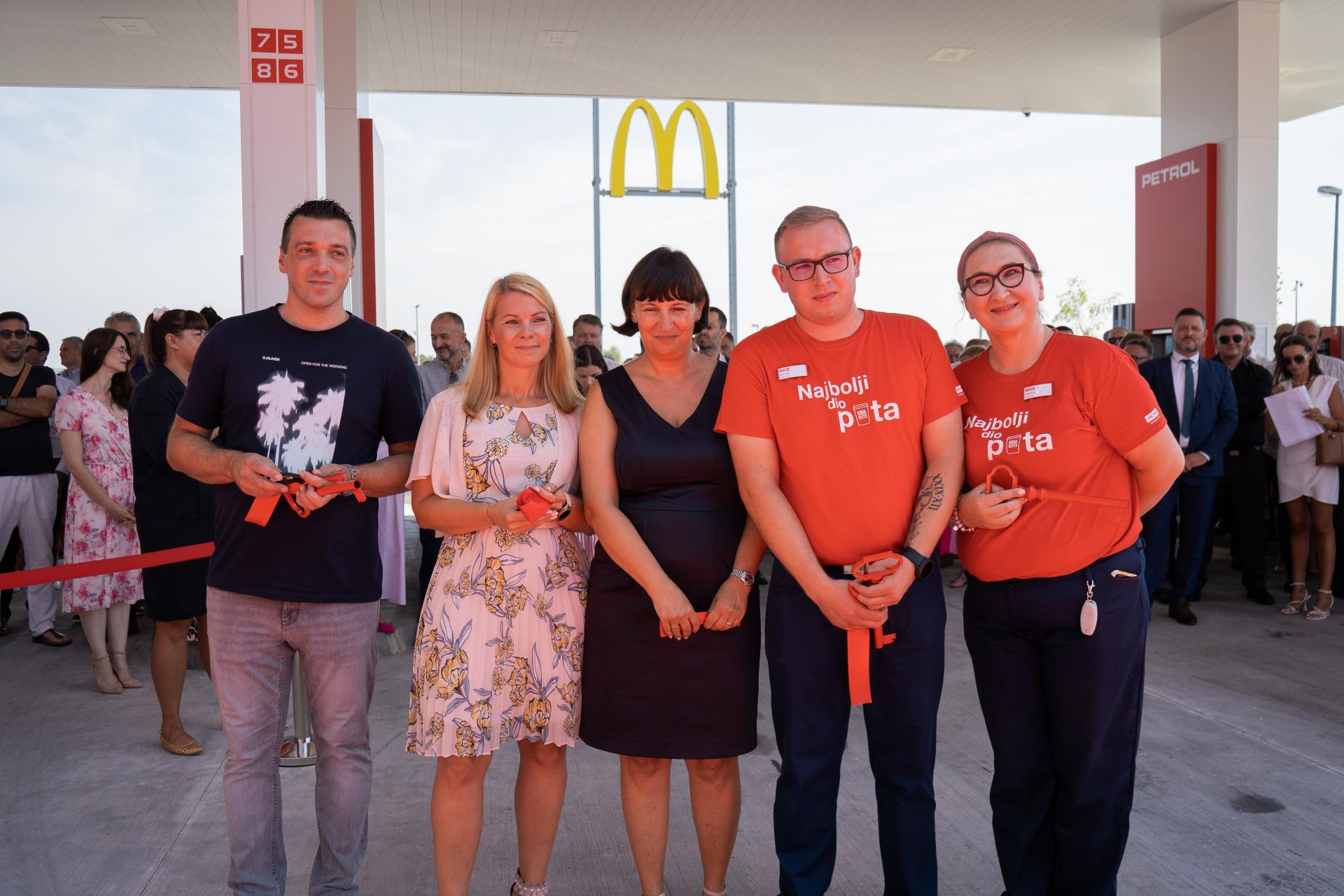 petrol-sv-helena-autocesta-otvorenje-mcdonalds-benzinska-25.jpg