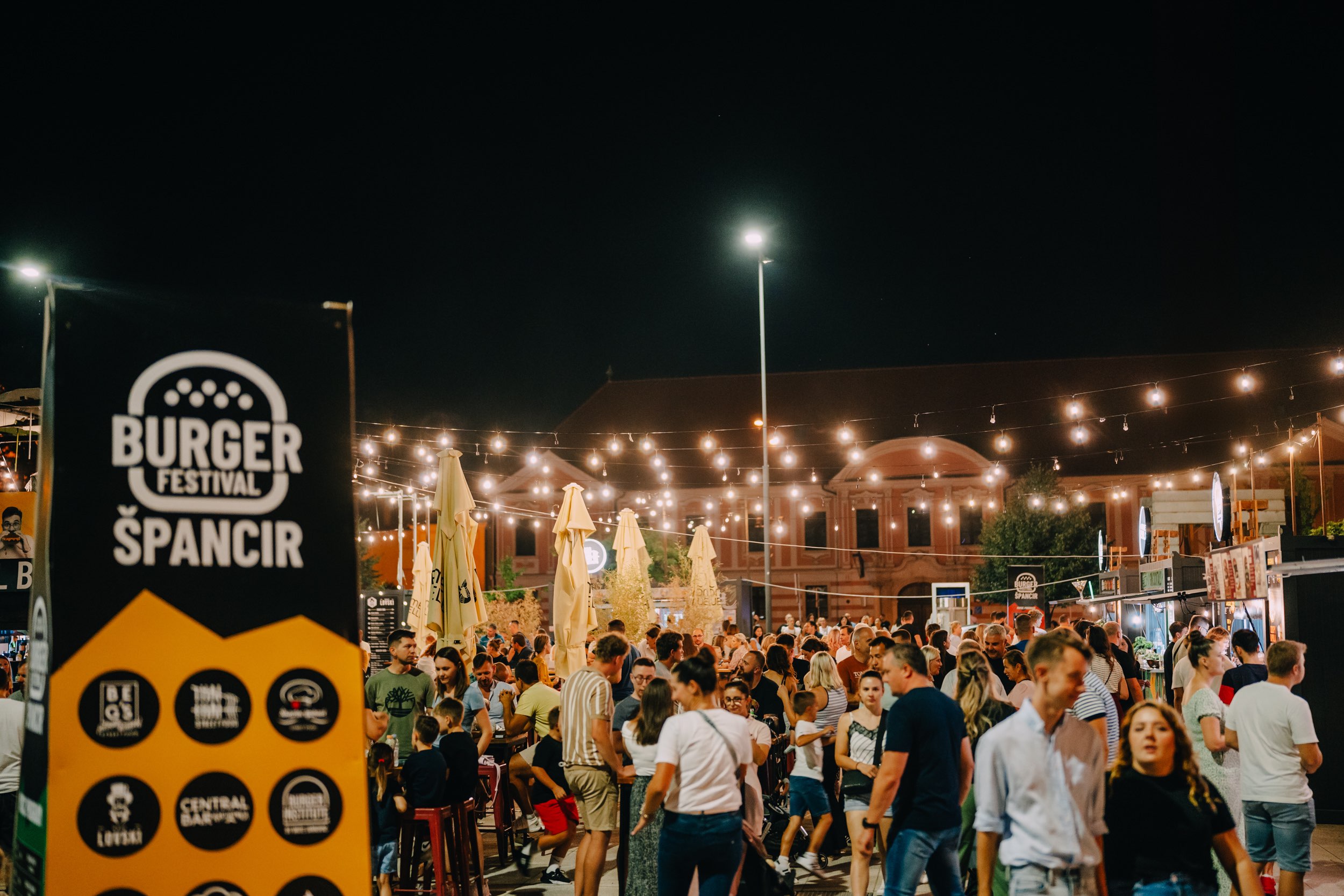 Treci_po_redu_Spancir_Burger_Festival_otvoren_je_od_23-08_do_01-_09.jpg