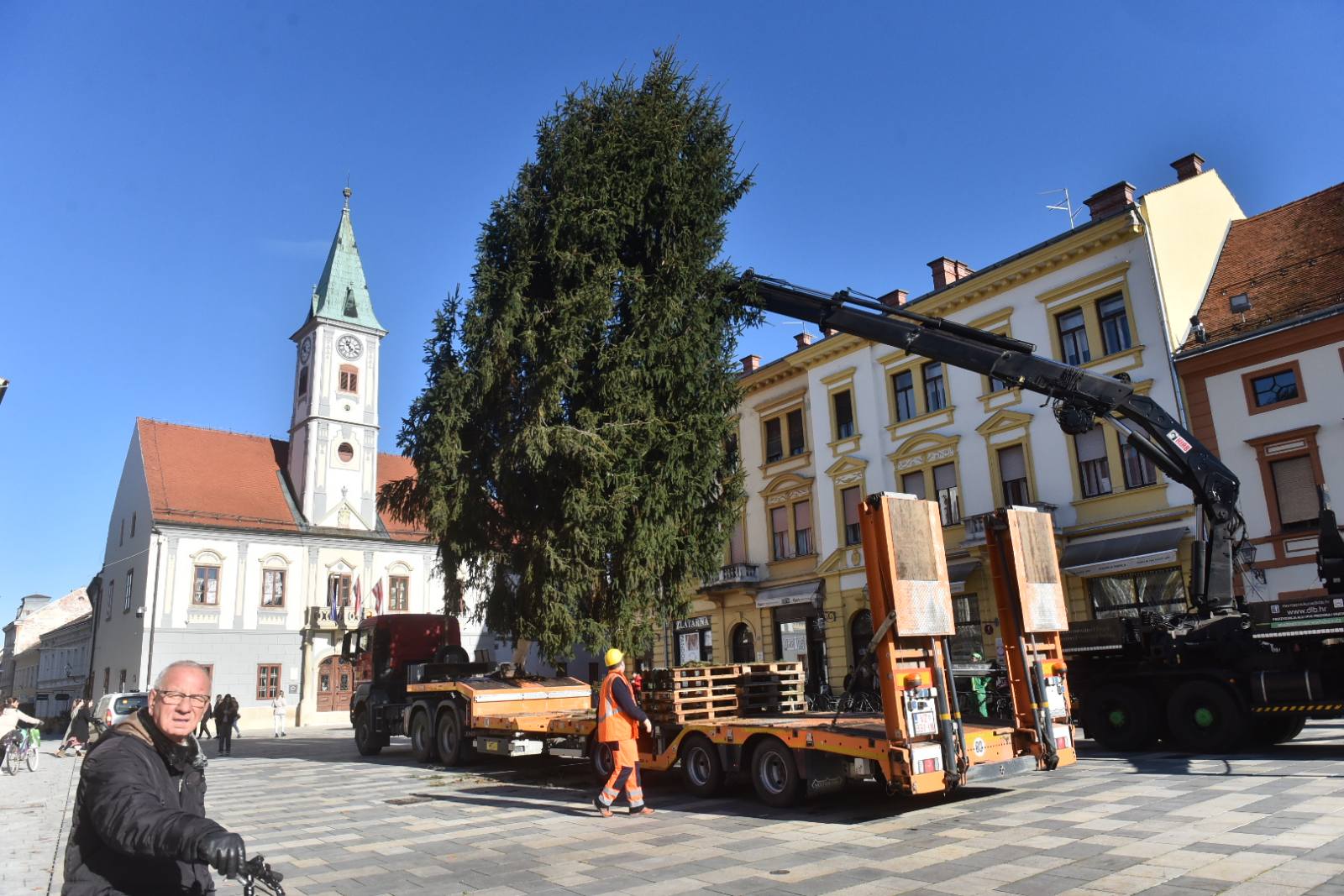 bor_advent_korzo_varazdin_21112024_3.jpg