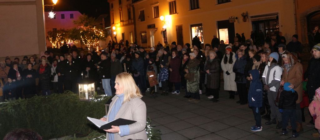 varazdin_treca_adventska_svijeca_nikola_dugandzic_14122024_7.jpg