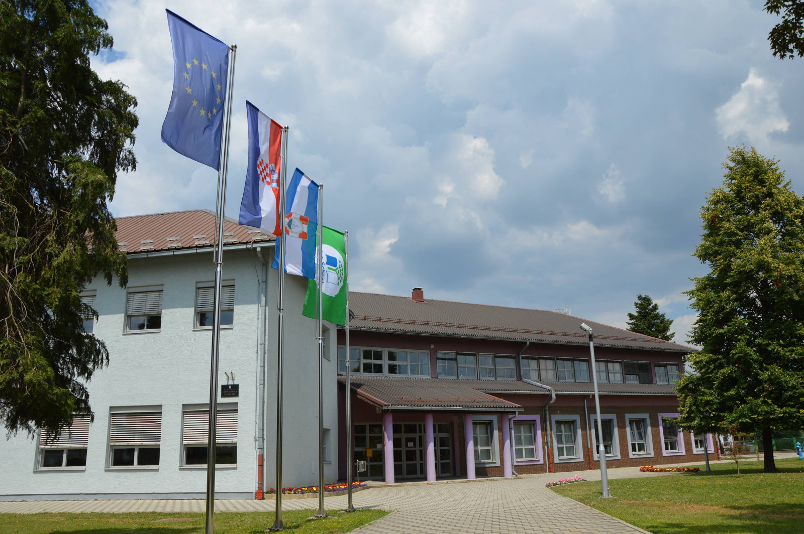 Osnovna_skola_Petrijanec.jpg