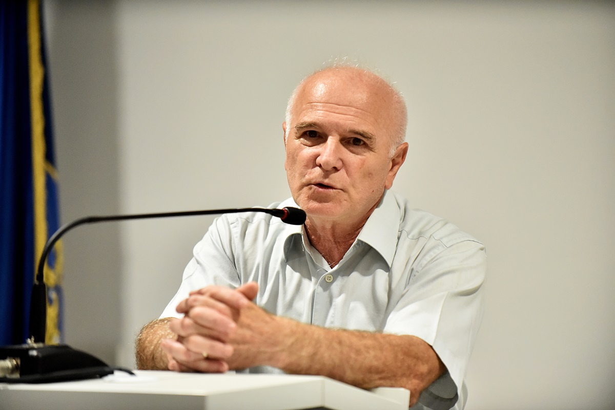 kneginec54.JPG