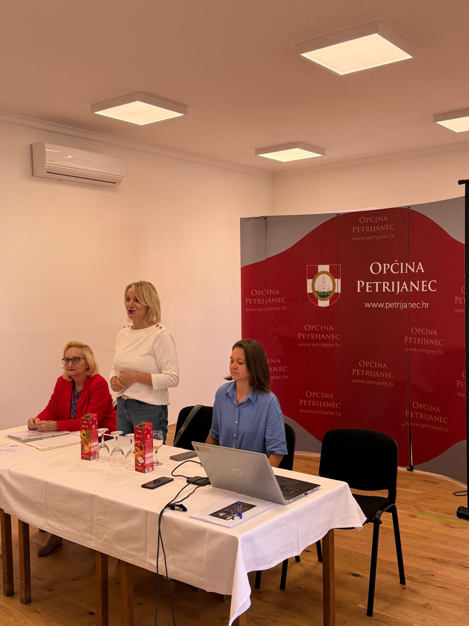 ravnatelji_sastanak_petrijanec_18092025_3.jpg