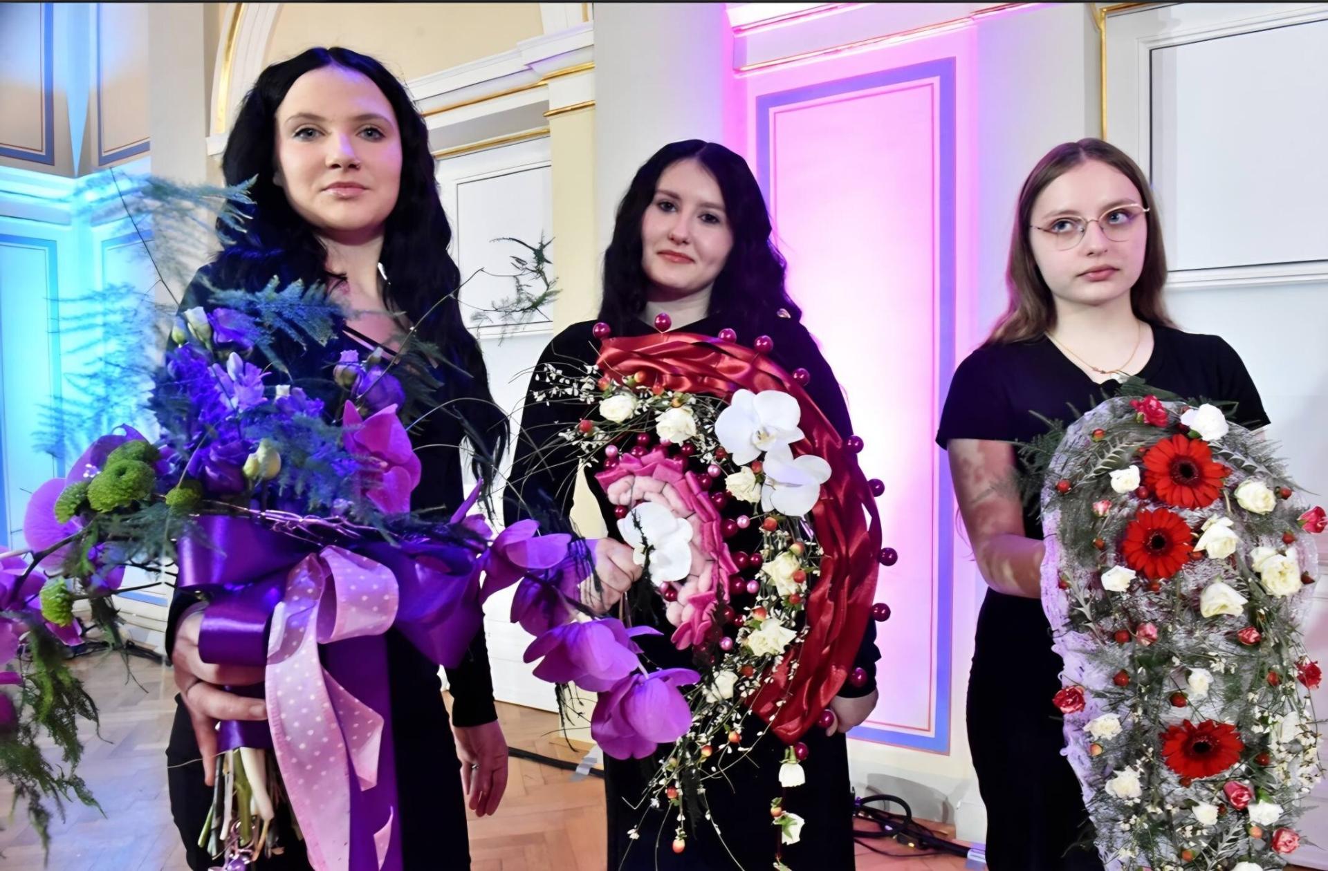 Kreativnost_i_vjestine_u_floristici_.jpg