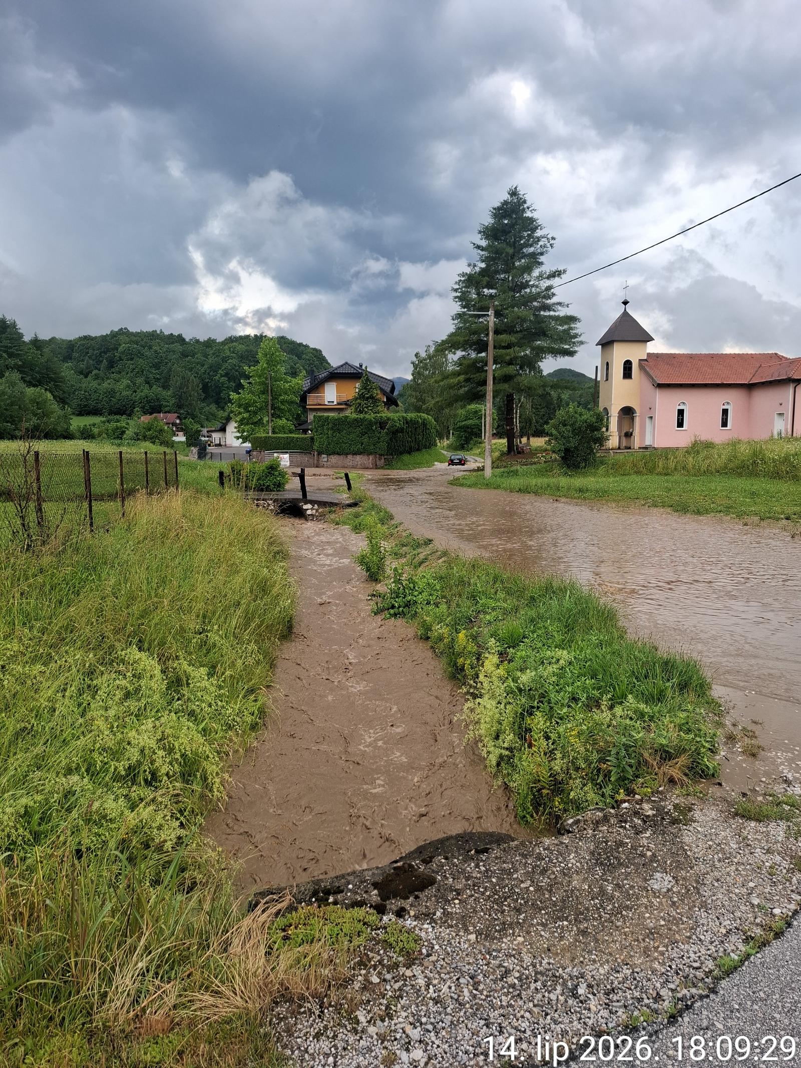 poplava_ivanecka_zeljeznica_14062026_5.jpg