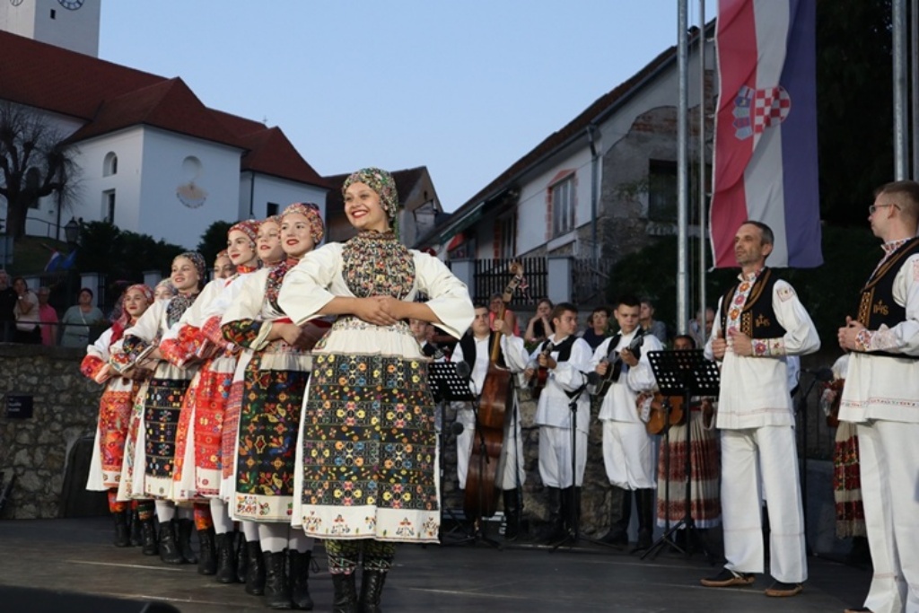 toplicka-folklorijada-22.jpg
