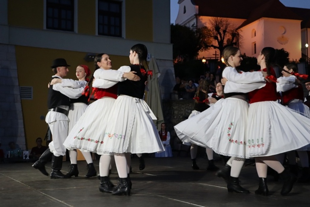 toplicka-folklorijada-27.jpg