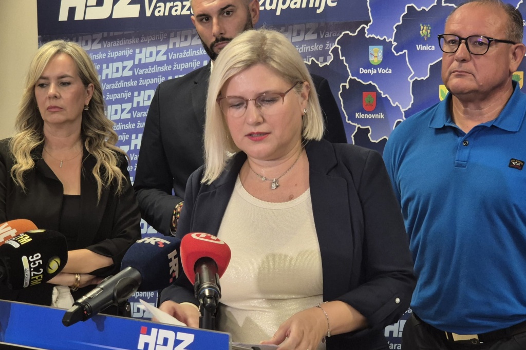 hdz_press_4.jpeg